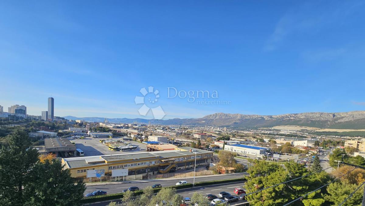 Stanovanje Ravne njive, Split, Ravne Njive, 70m2