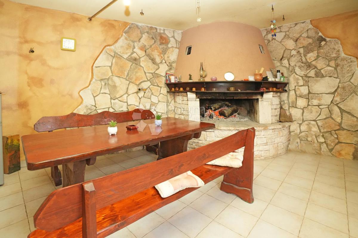 Hiša Režanci, Svetvinčenat, 230m2