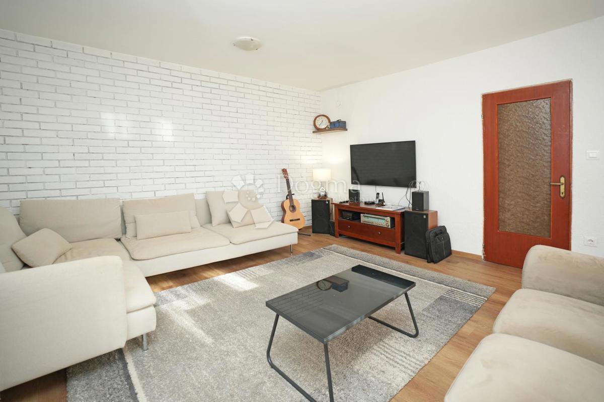 Hiša Režanci, Svetvinčenat, 230m2