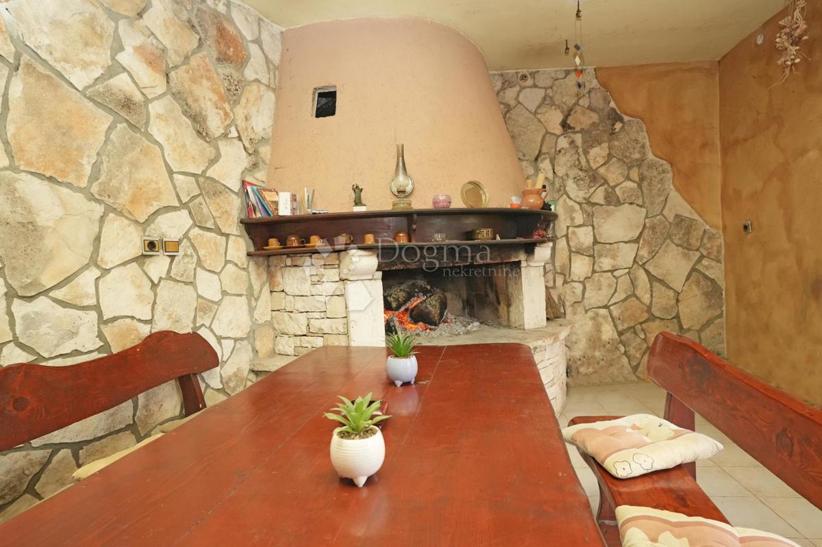 Hiša Režanci, Svetvinčenat, 230m2