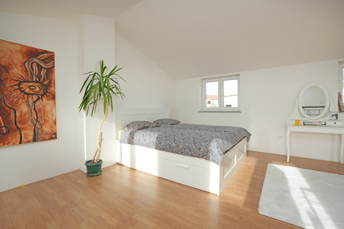 Hiša Režanci, Svetvinčenat, 230m2