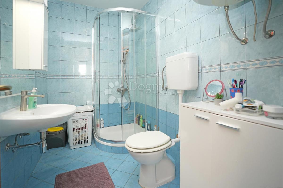 Hiša Režanci, Svetvinčenat, 230m2