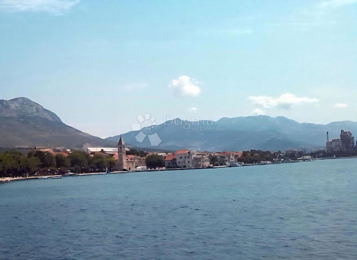 Zazidljivo zemljišče Kaštel Sućurac, Kaštela, 303m2