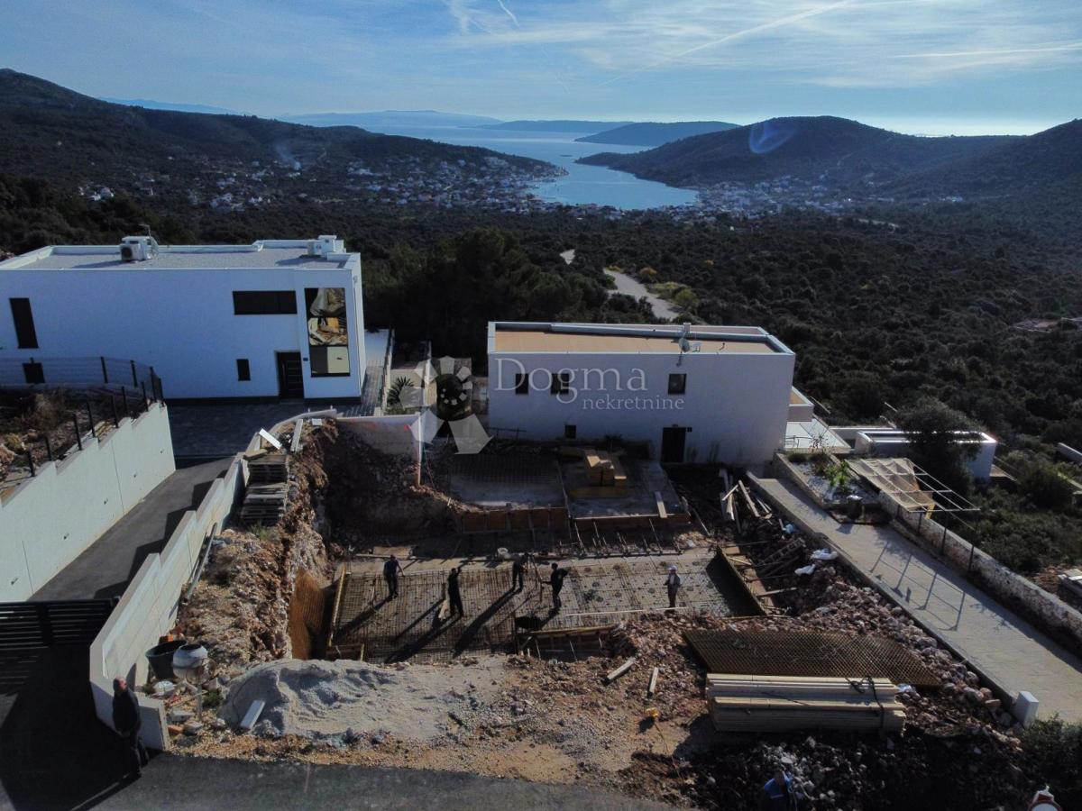 Zemljišče Vinišće, Marina, 500m2