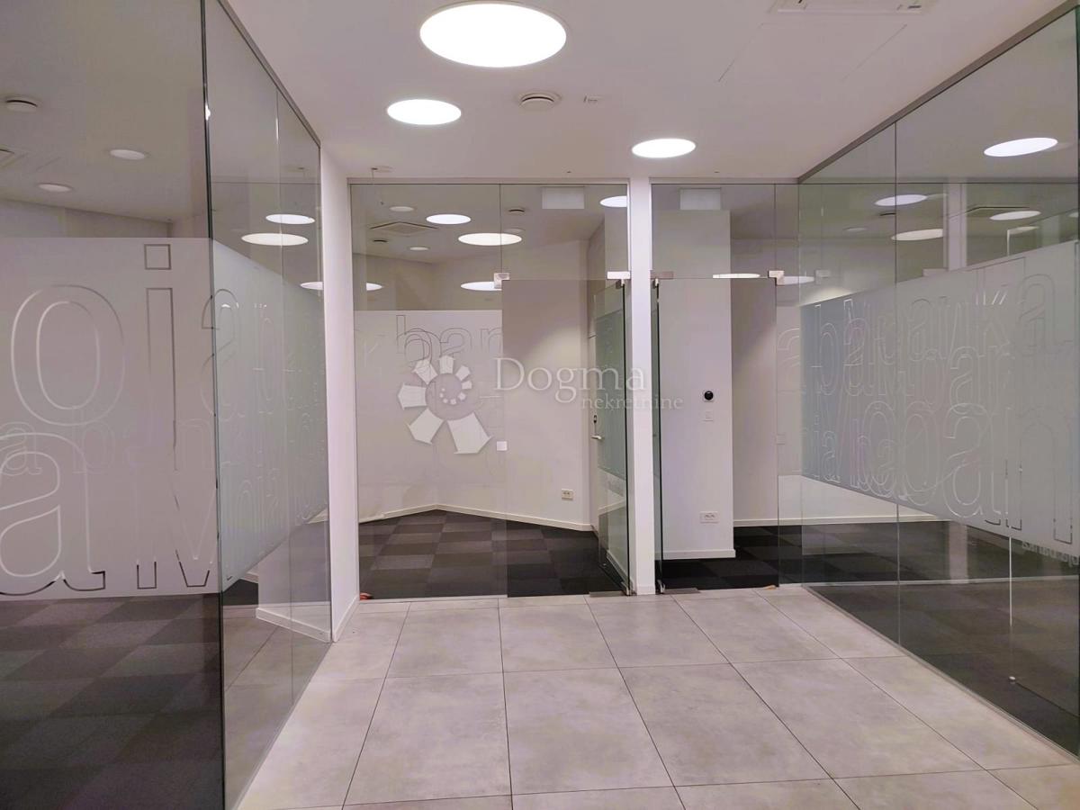 Poslovni prostor Centar, Čakovec, 204m2