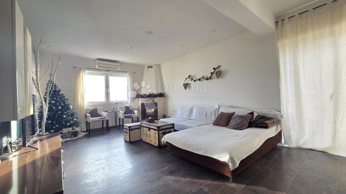 Hiša Rešetari, Kastav, 250m2