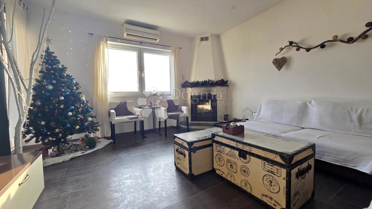 Hiša Rešetari, Kastav, 250m2