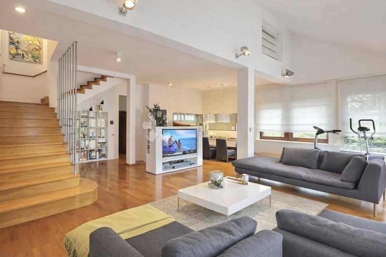 Hiša Pantovčak, Gornji Grad - Medveščak, 425m2