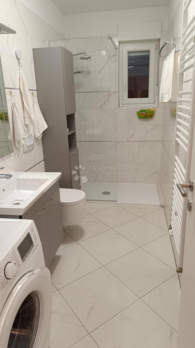 Stanovanje Čavle, 73m2