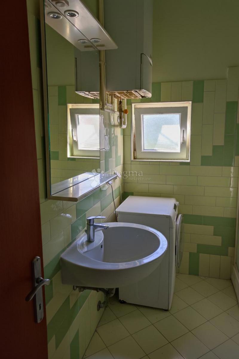 Stanovanje Monte Zaro, Pula, 82m2