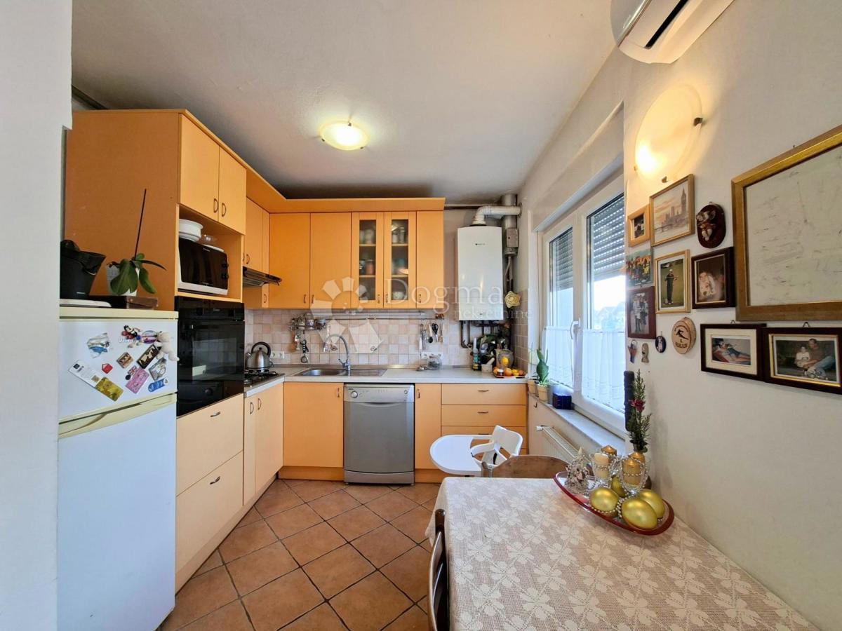 Hiša Trnovčica, Gornja Dubrava, 317m2