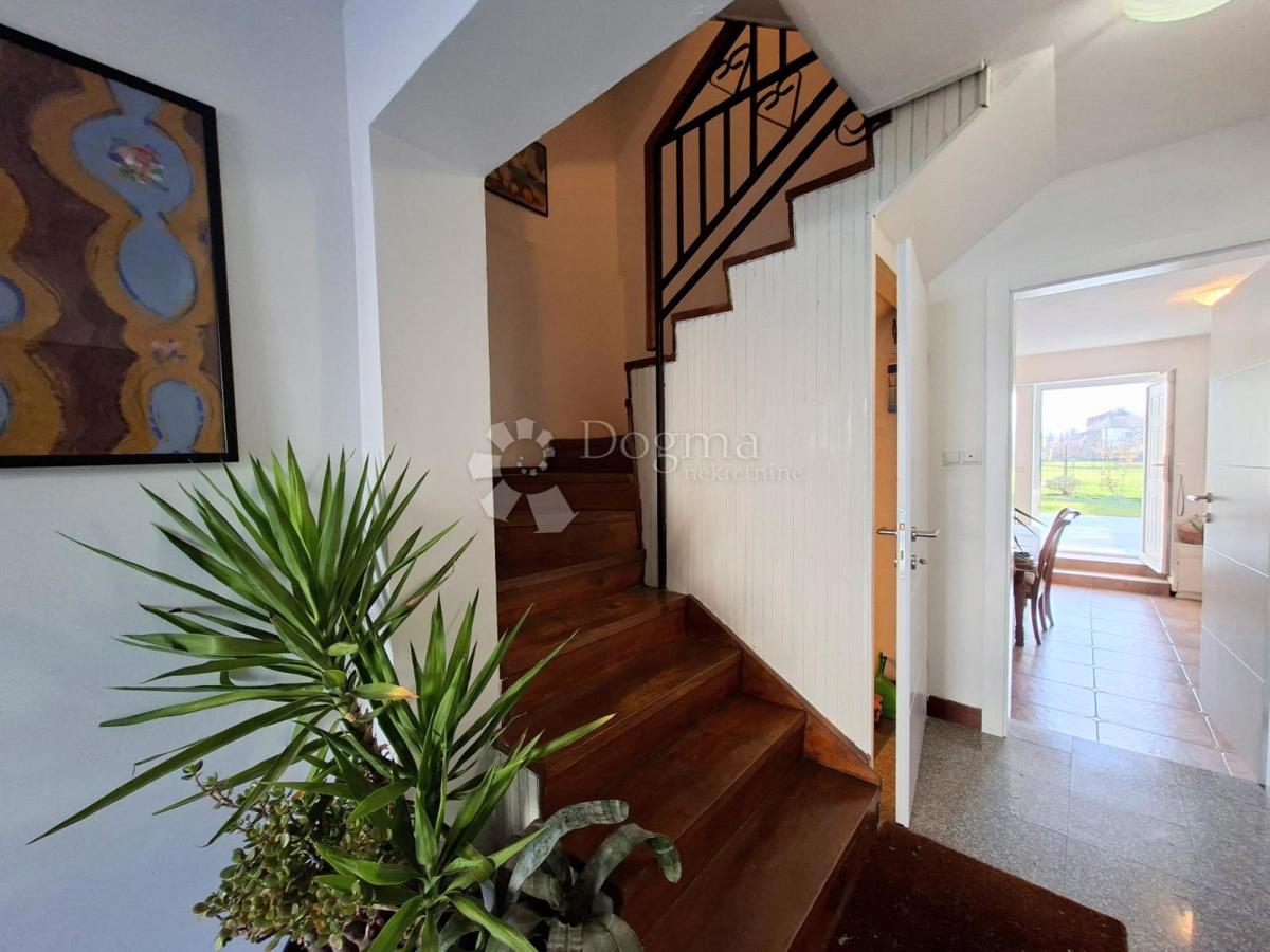 Hiša Trnovčica, Gornja Dubrava, 317m2