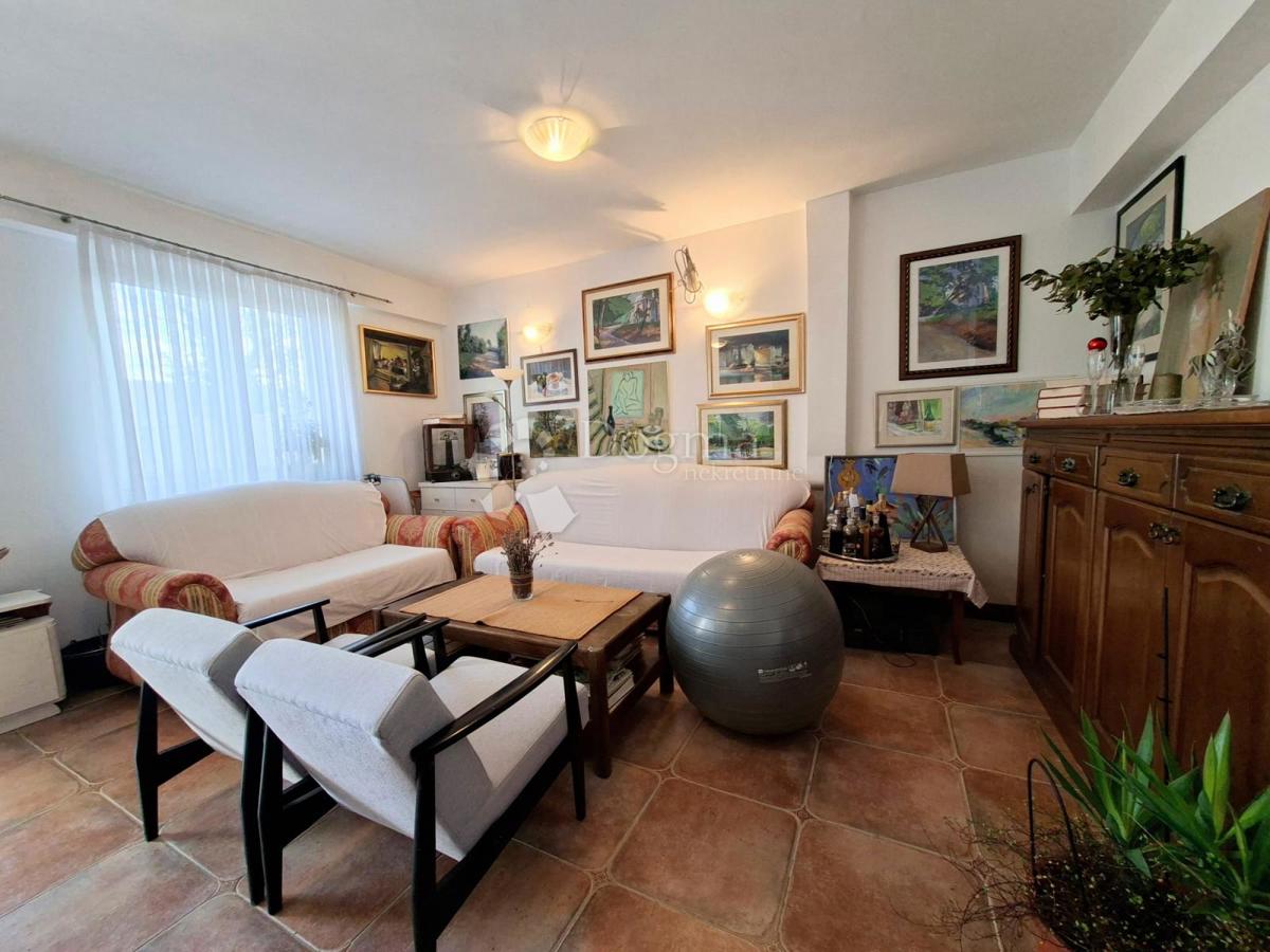 Hiša Trnovčica, Gornja Dubrava, 317m2