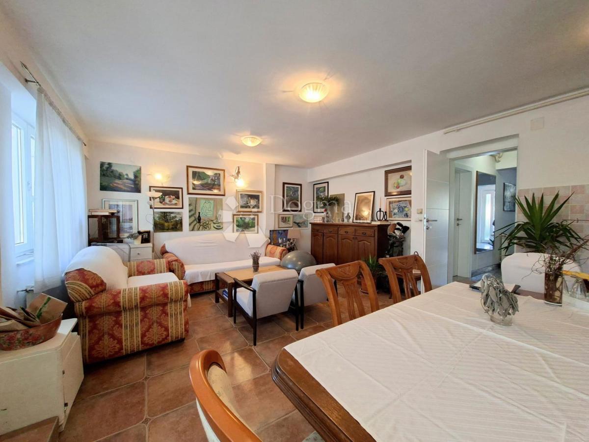 Hiša Trnovčica, Gornja Dubrava, 317m2