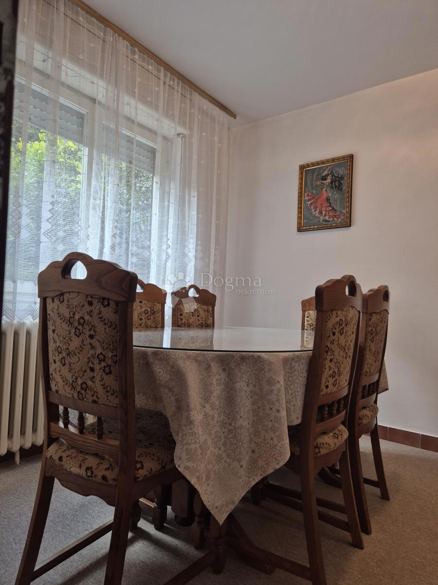 PROSTORNO IN UREJENO STANOVANJE S TERASO IN VRTOM – VISOKA