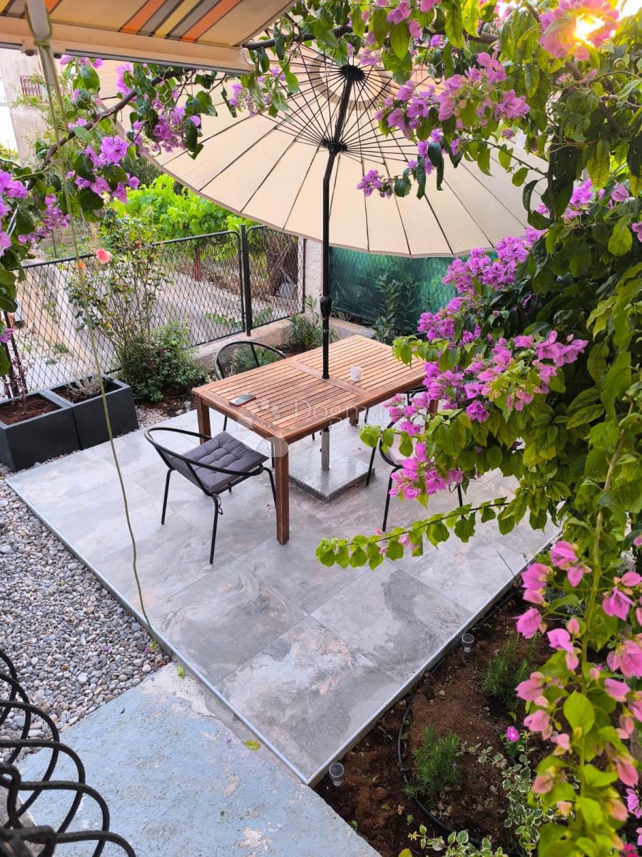 Stanovanje Podstrana, 54,63m2