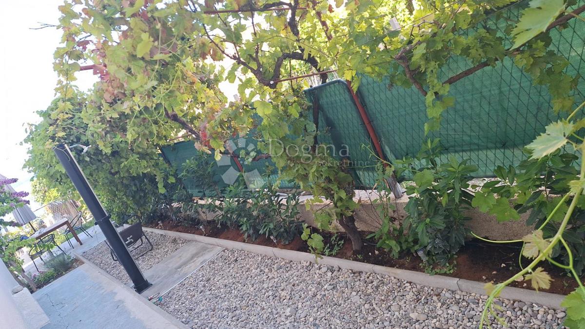 Stanovanje Podstrana, 54,63m2