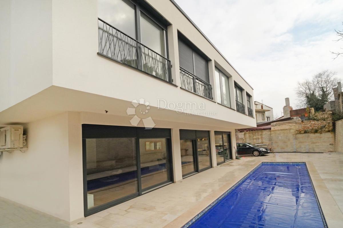 Hiša Rovinjsko Selo, Rovinj, 200m2