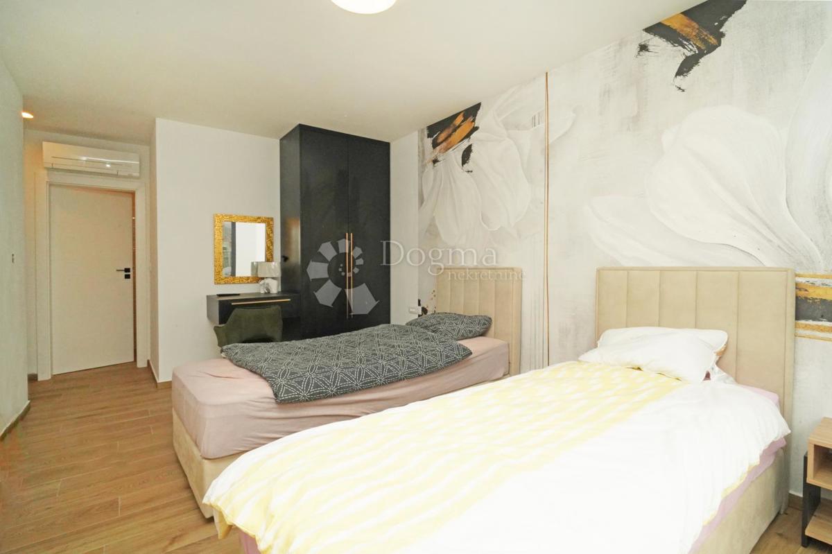 Hiša Rovinjsko Selo, Rovinj, 200m2