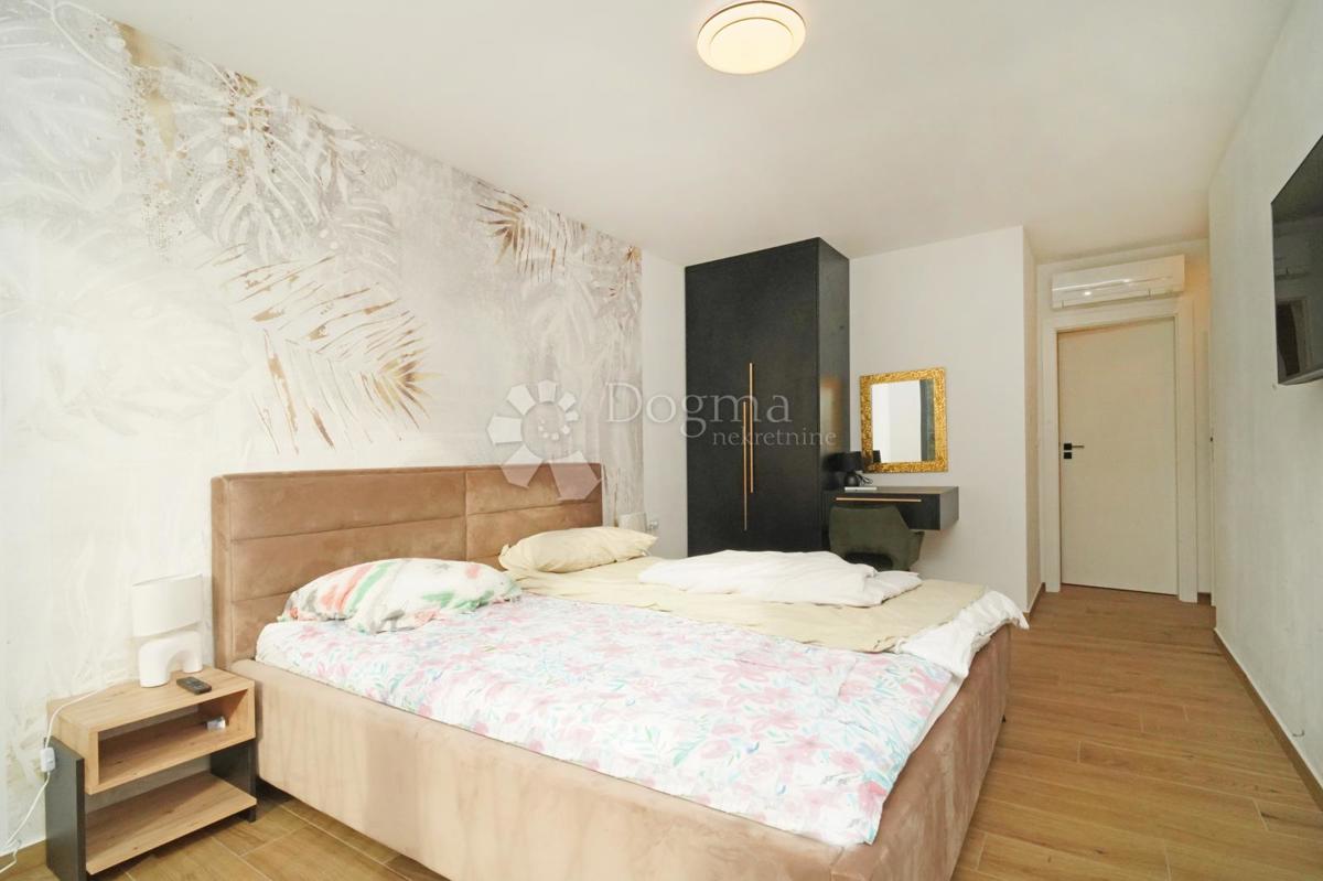 Hiša Rovinjsko Selo, Rovinj, 200m2