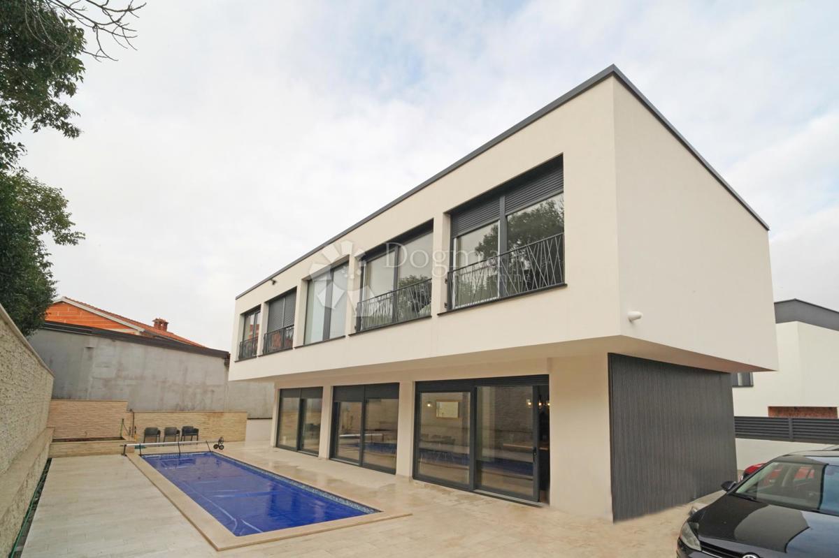 Hiša Rovinjsko Selo, Rovinj, 200m2