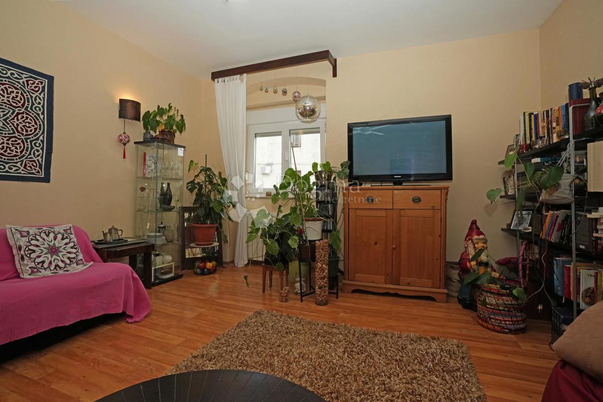 Fenomenalen apartma v centru Pule