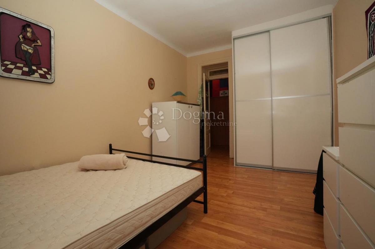 Fenomenalen apartma v centru Pule