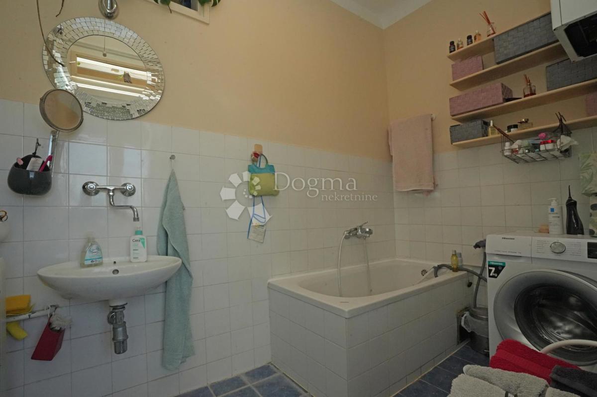 Fenomenalen apartma v centru Pule