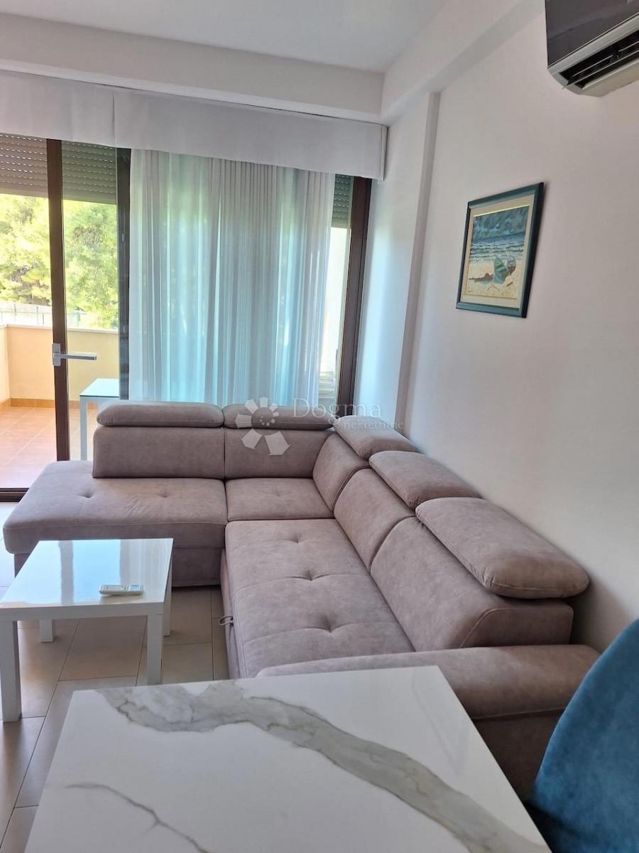 Stanovanje Podstrana, 80m2