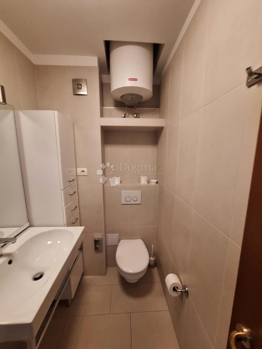 Stanovanje Podstrana, 80m2