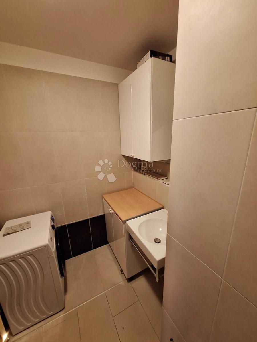 Stanovanje Podstrana, 80m2