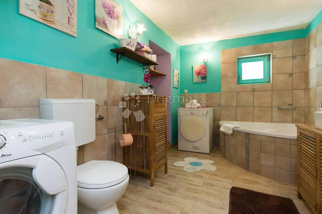 Hiša Rasopasno, Dobrinj, 168m2