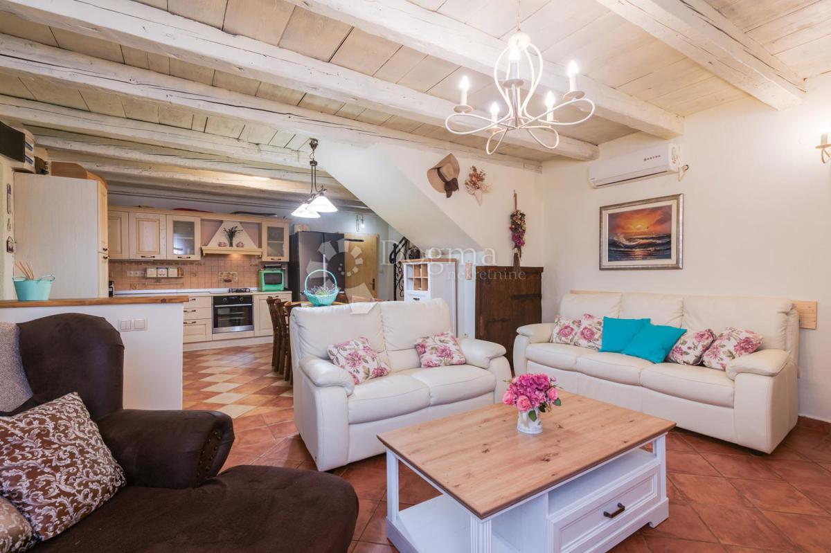 Hiša Rasopasno, Dobrinj, 168m2