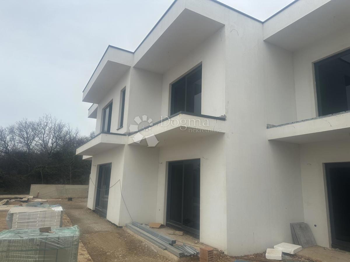 Hiša Crikvenica, 228m2