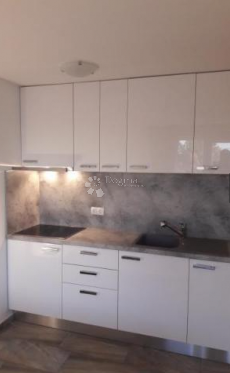 Hiša Zaton, Nin, 245m2