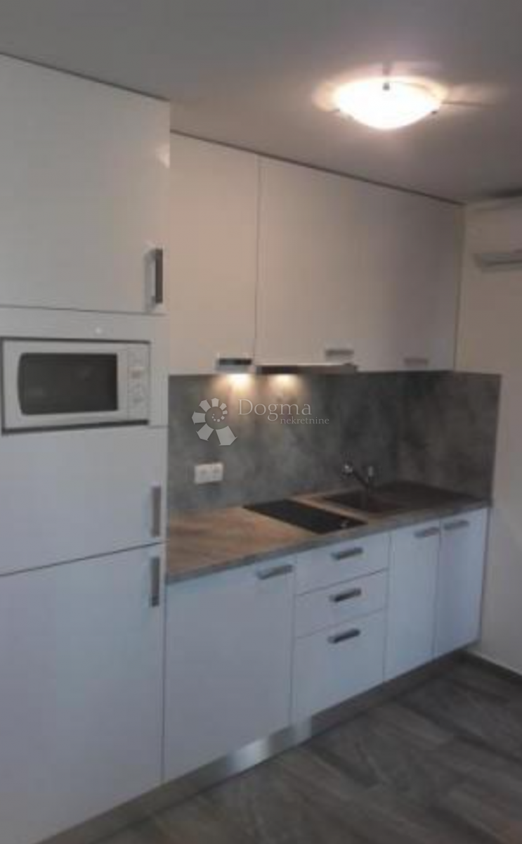 Hiša Zaton, Nin, 245m2