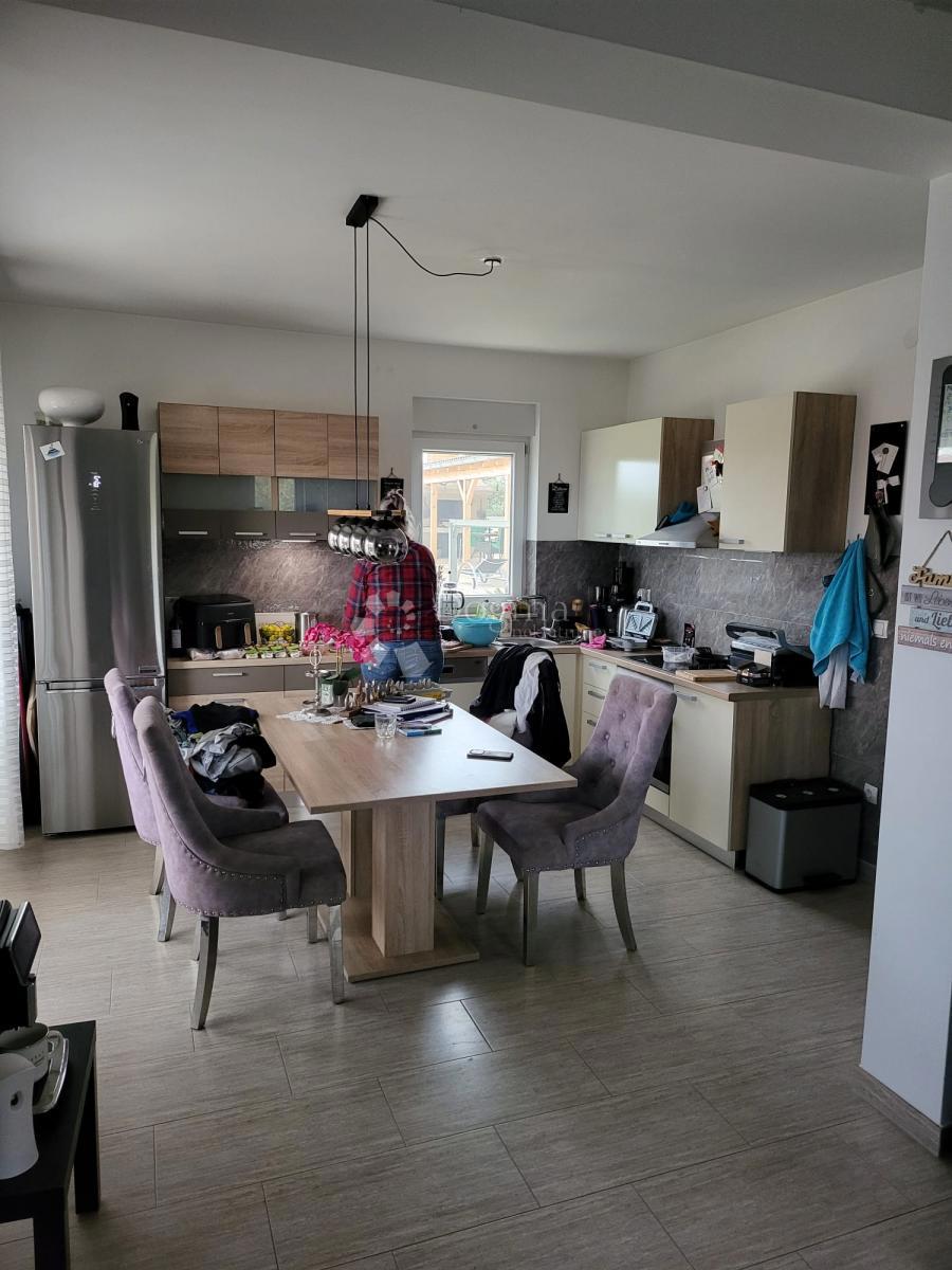 Hiša Donja Jagodnja, Polača, 280m2