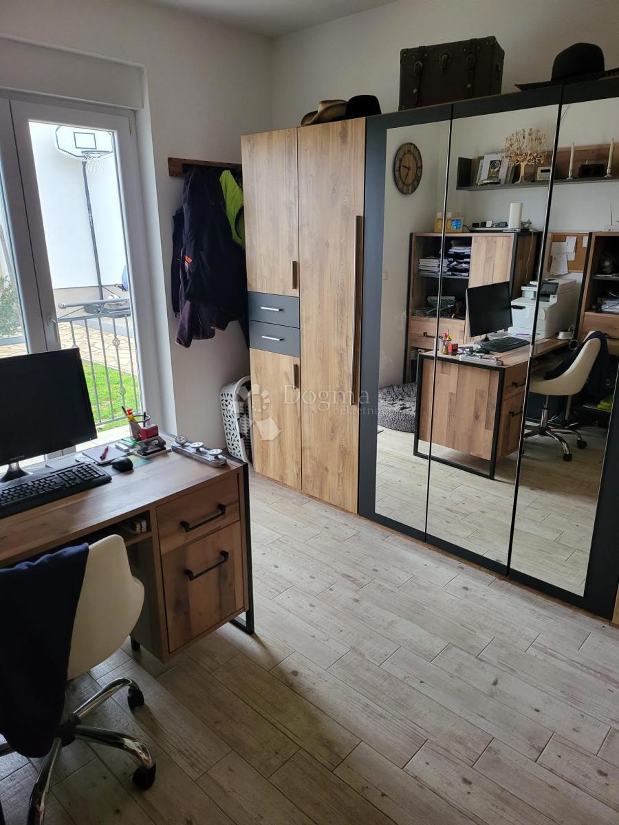 Hiša Donja Jagodnja, Polača, 280m2