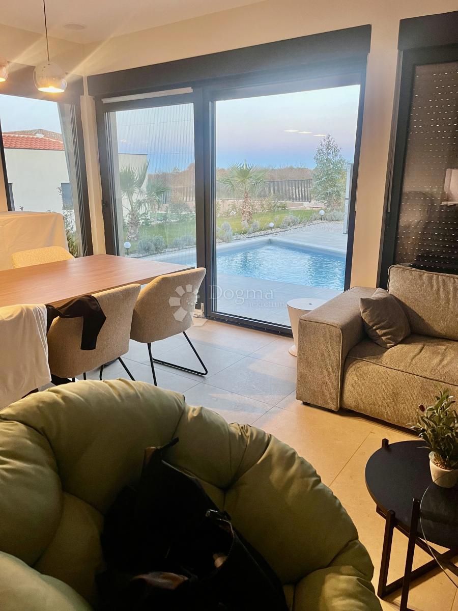 Hiša Kringa, Tinjan, 120m2