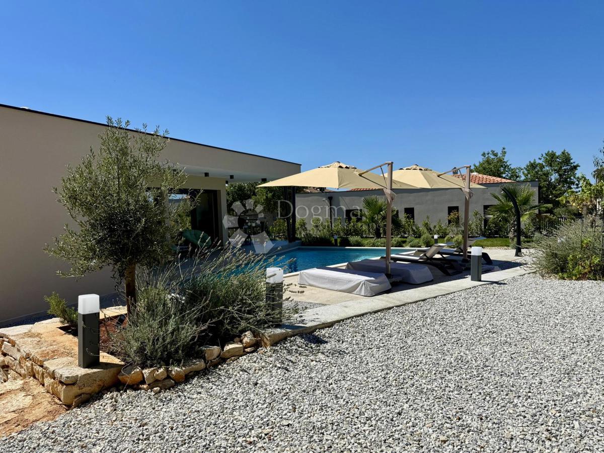 Hiša Kringa, Tinjan, 120m2