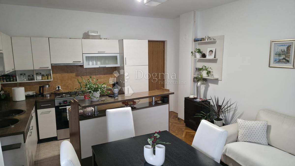 Hiša Centar, Bjelovar, 125m2