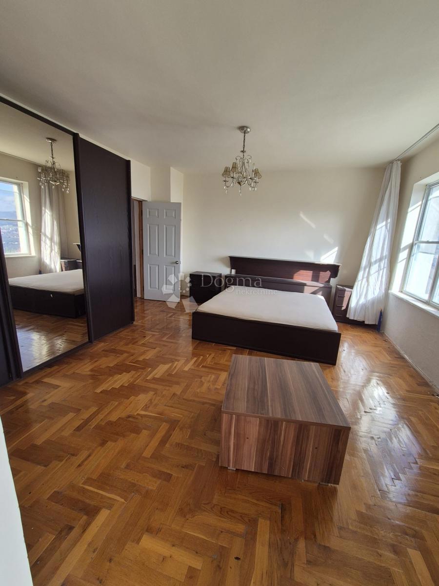 Hiša Bregi, Matulji, 400m2