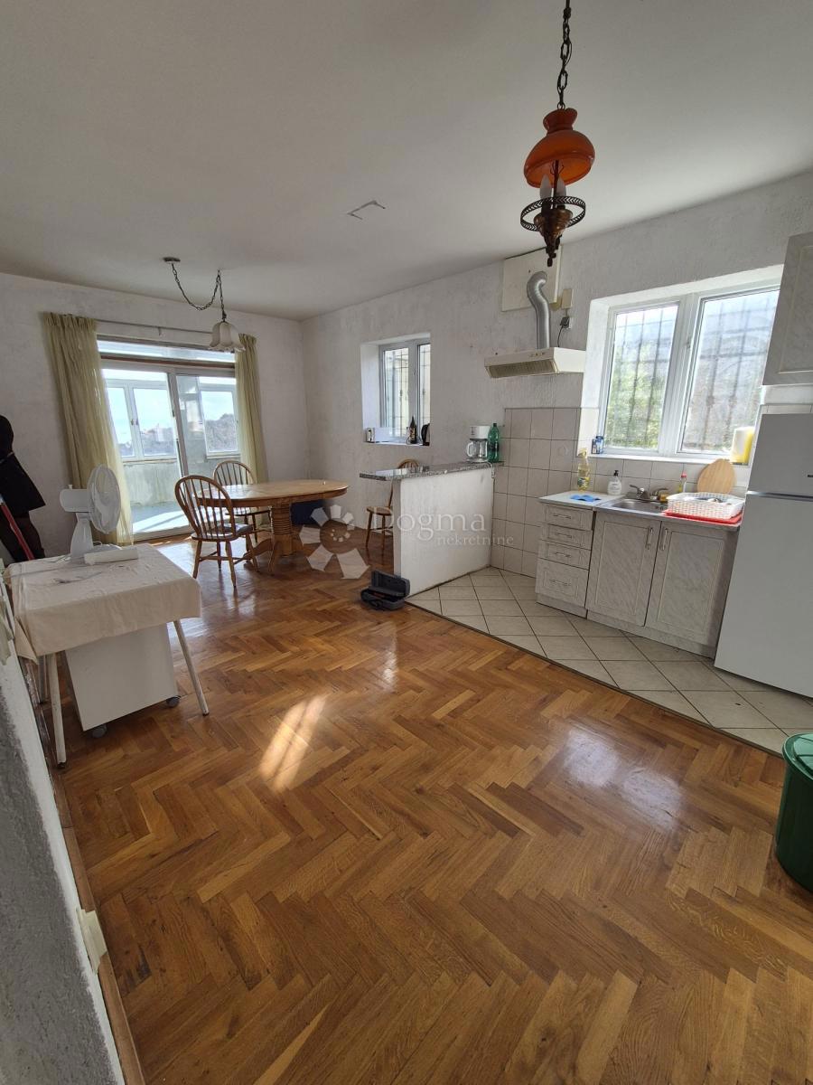 Hiša Bregi, Matulji, 400m2