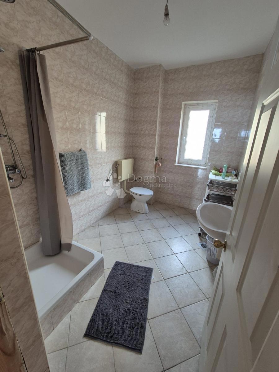 Hiša Bregi, Matulji, 400m2