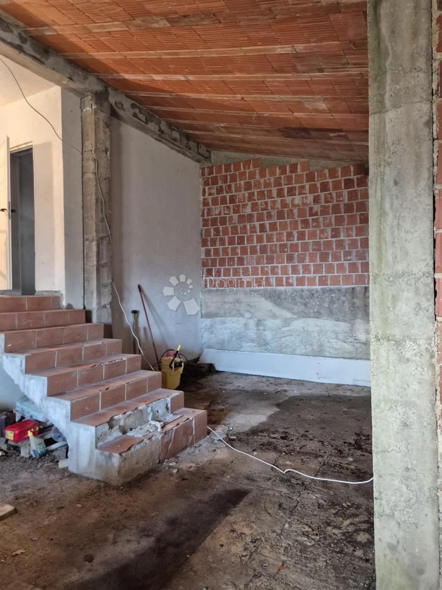 Hiša Bregi, Matulji, 400m2