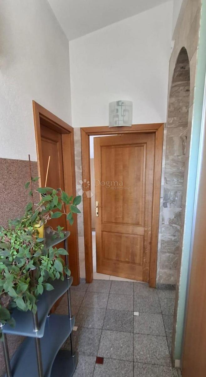 Hiša Mastrinka, Trogir - Okolica, 364m2