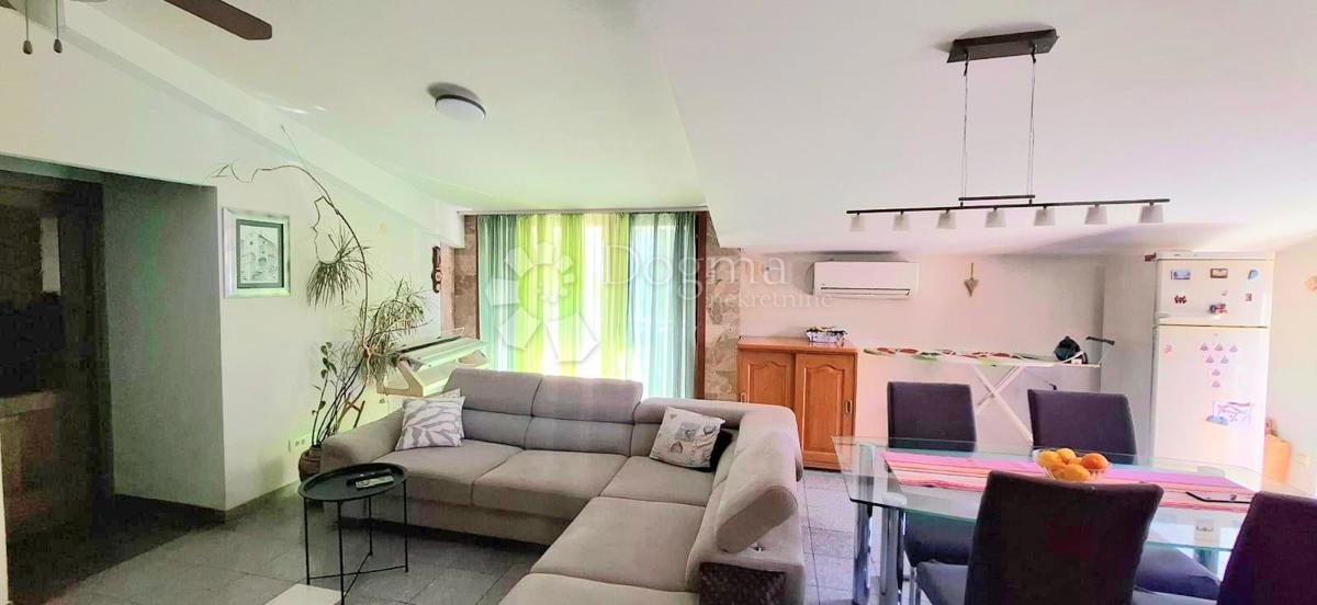 Hiša Mastrinka, Trogir - Okolica, 364m2