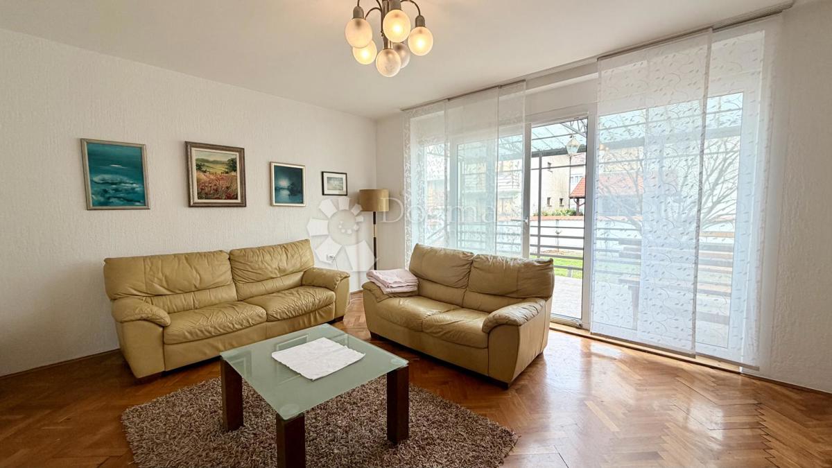 Hiša Centar, Bjelovar, 400m2