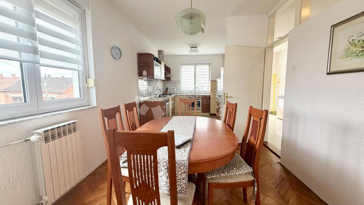 Hiša Centar, Bjelovar, 400m2