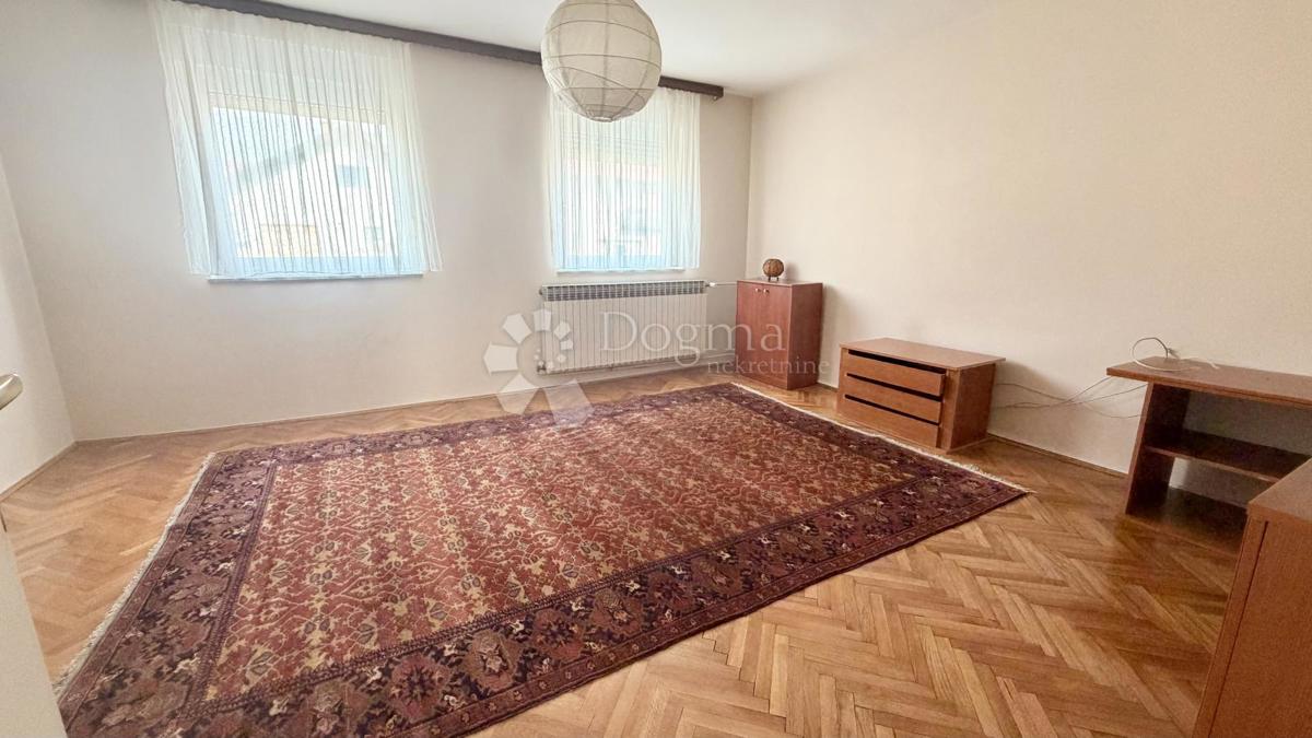 Hiša Centar, Bjelovar, 400m2